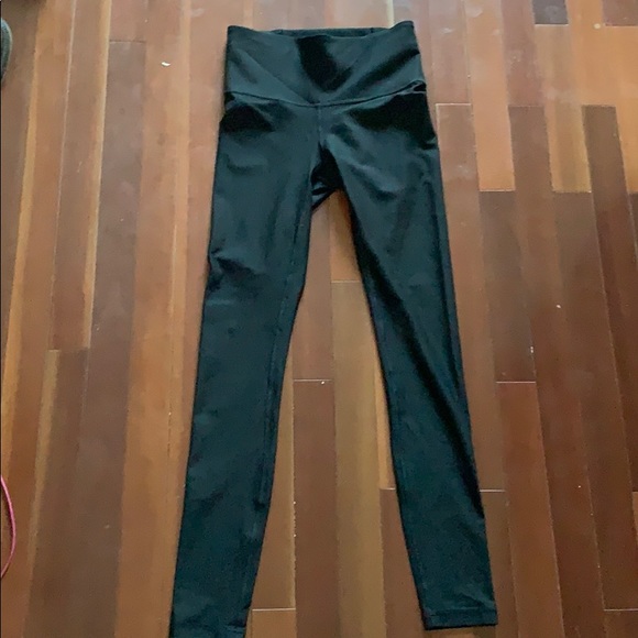 NWOT lululemon Mapped Out Tights In Black - Picture 2 of 4